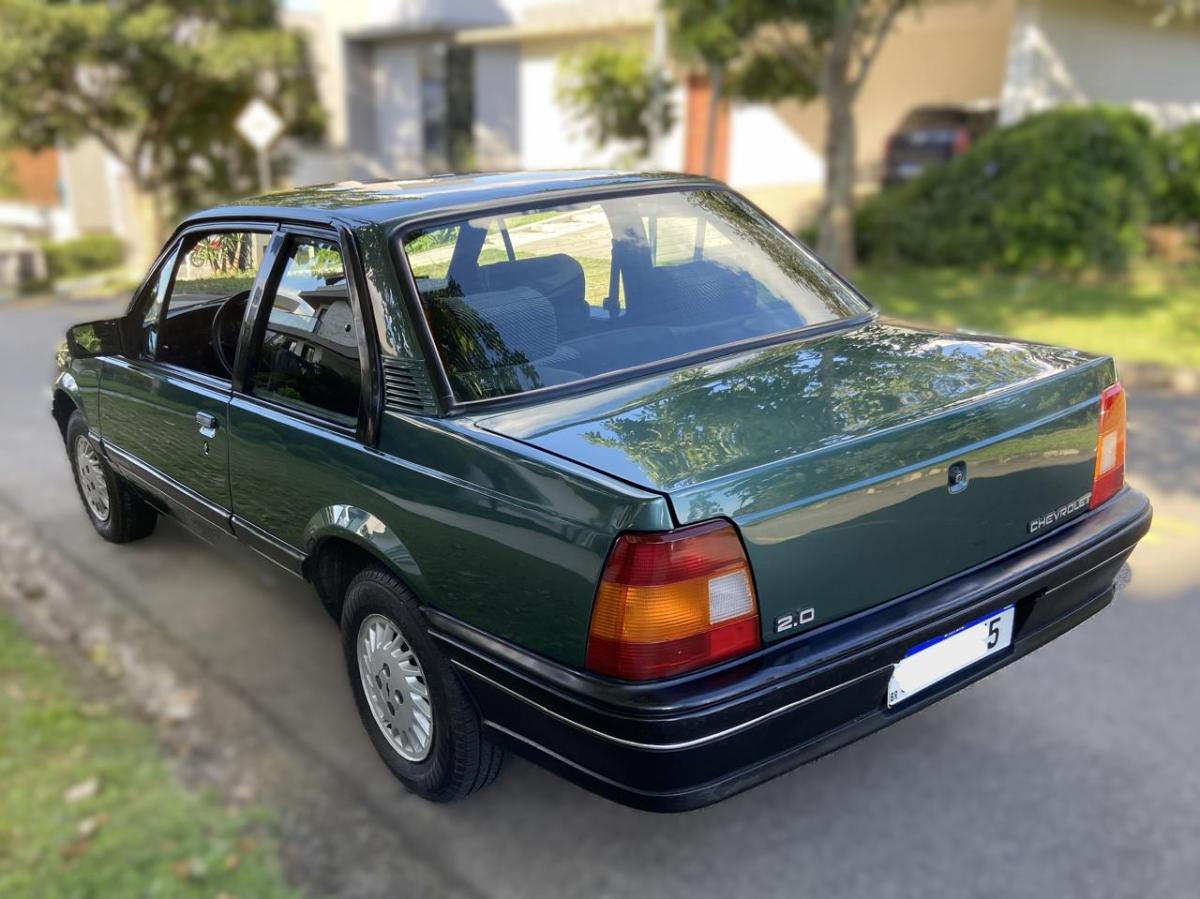 Monza - Foto #3 do anúncio à venda de Carro clássico