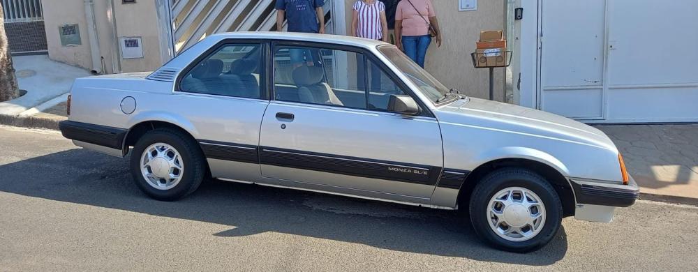 Monza - Foto #4 do anúncio à venda de Carro clássico