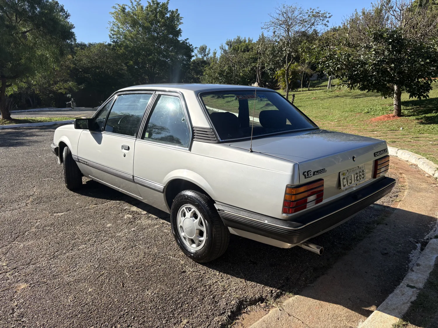 avv-chevrolet-monza-sle-venda-prblrct-imagem-005