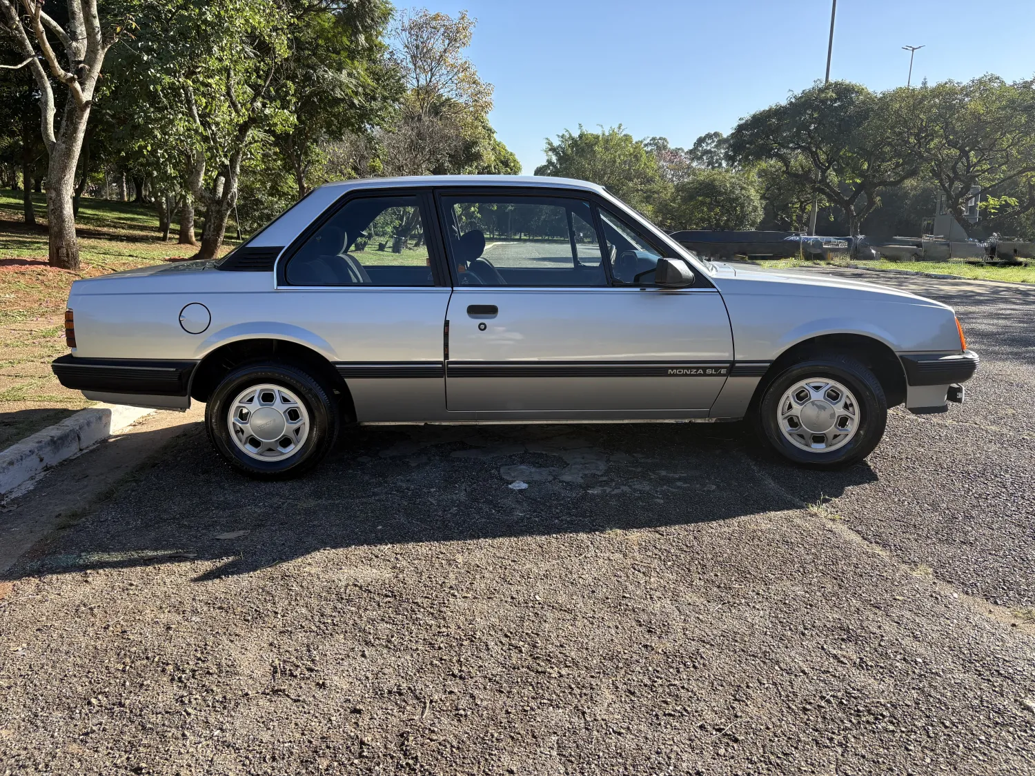 avv-chevrolet-monza-sle-venda-prblrct-imagem-008