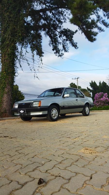 Monza - Foto #3 do anúncio à venda de Carro clássico