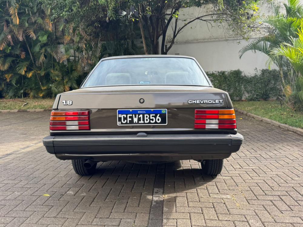 Monza - Foto #2 do anúncio à venda de Carro clássico