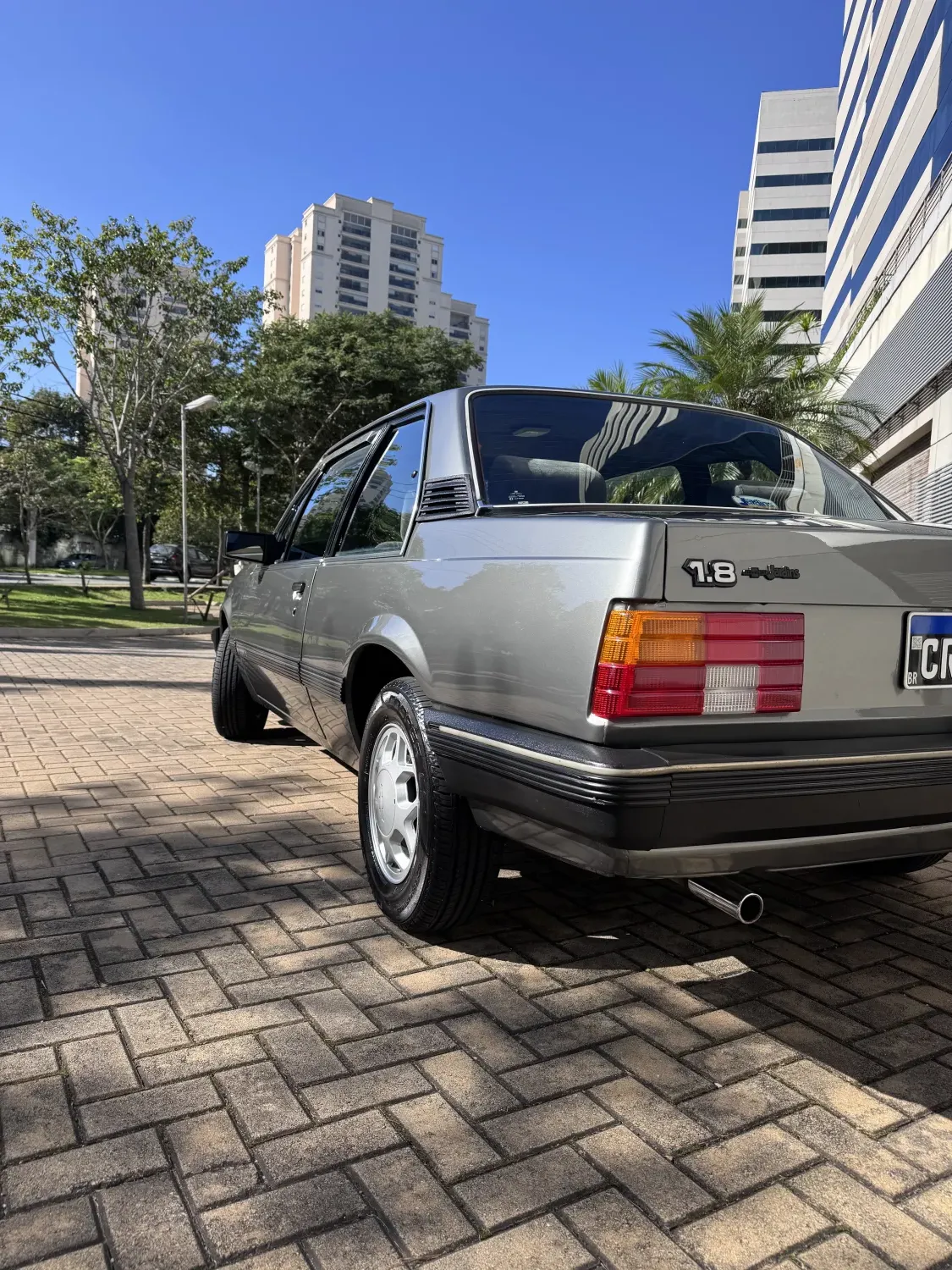 Monza - Foto #4 do anúncio à venda de Carro clássico