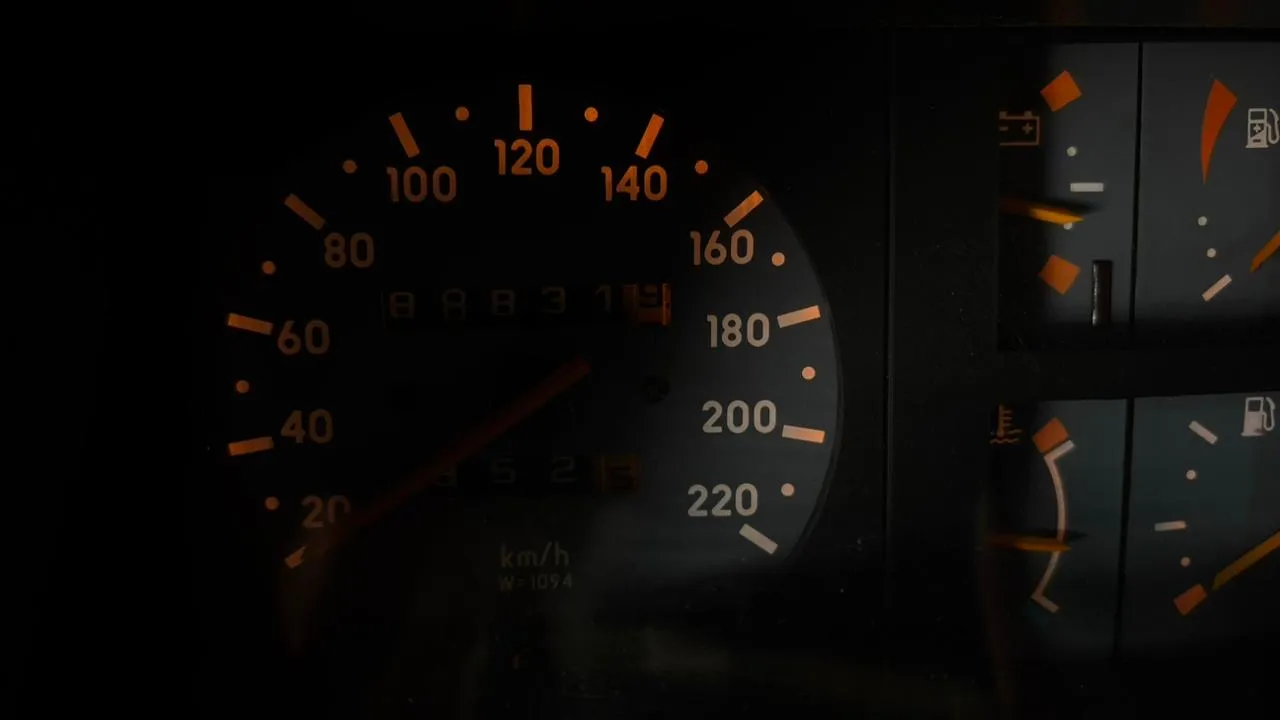 avv-chevrolet-monza-venda-d0f9203-imagem-015