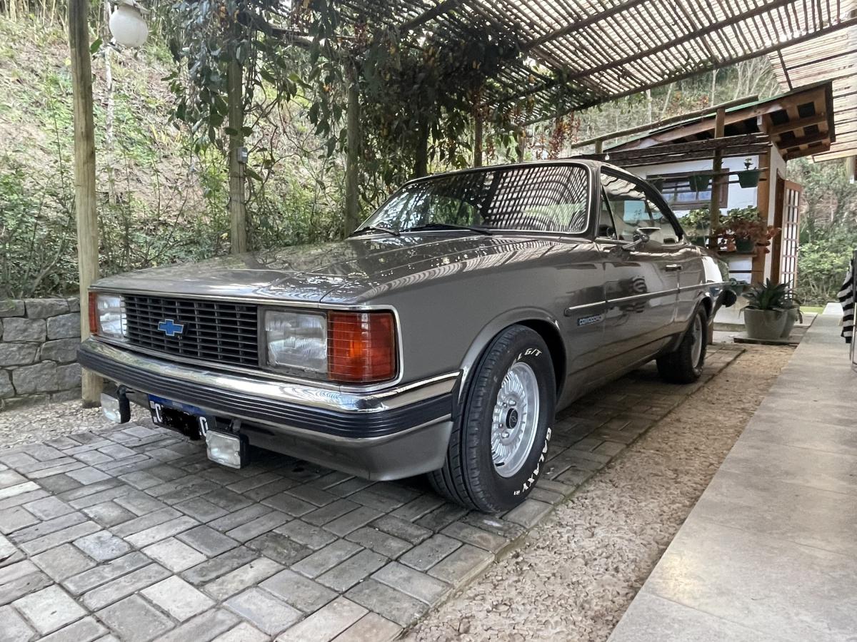 Opala - Foto #4 do anúncio à venda de Carro clássico