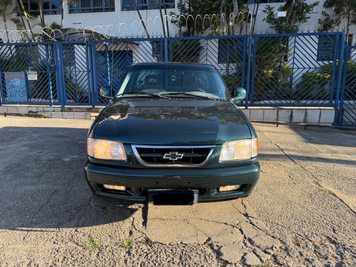 S10 - Foto #6 do anúncio à venda de Carro clássico