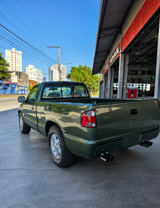 S10 - Foto #11 do anúncio à venda de Carro clássico