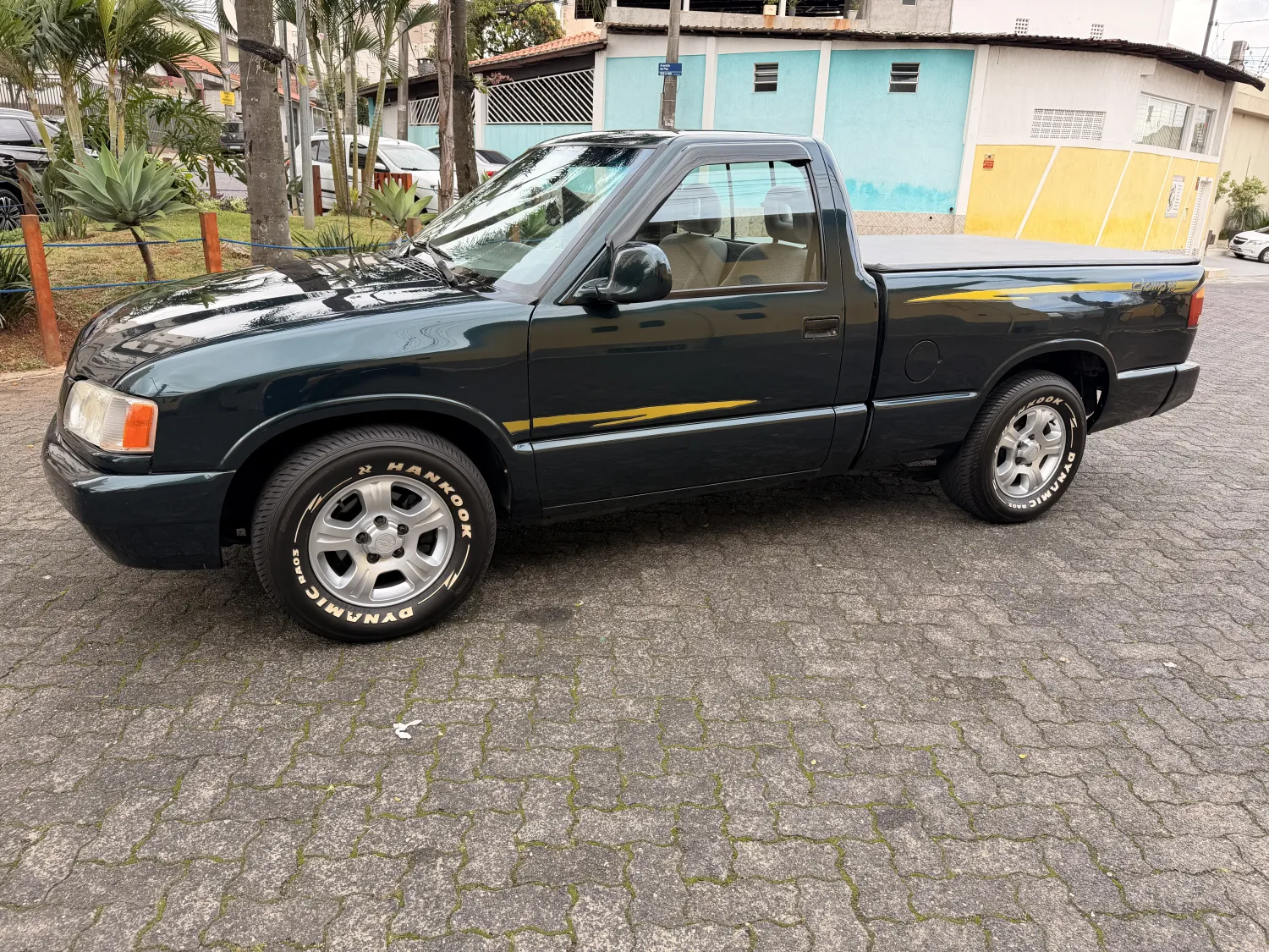S10 - Foto #2 do anúncio à venda de Carro clássico