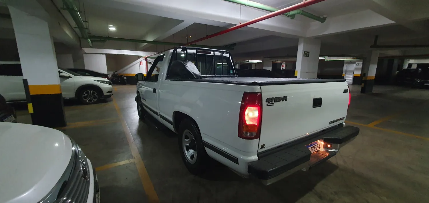 avv-chevrolet-silverado-venda-0770b4b-imagem-002