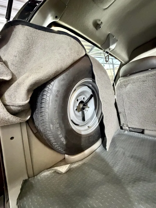 avv-chevrolet-suburban-venda-b92ed06-imagem-015