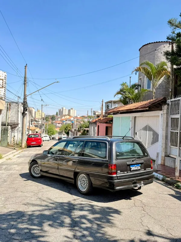 Suprema - Foto #3 do anúncio à venda de Carro clássico