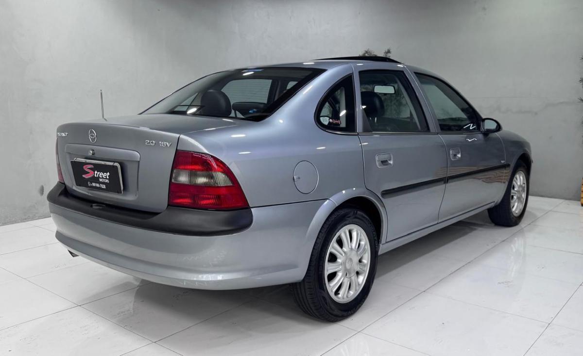 Vectra - Foto #4 do anúncio à venda de Carro clássico