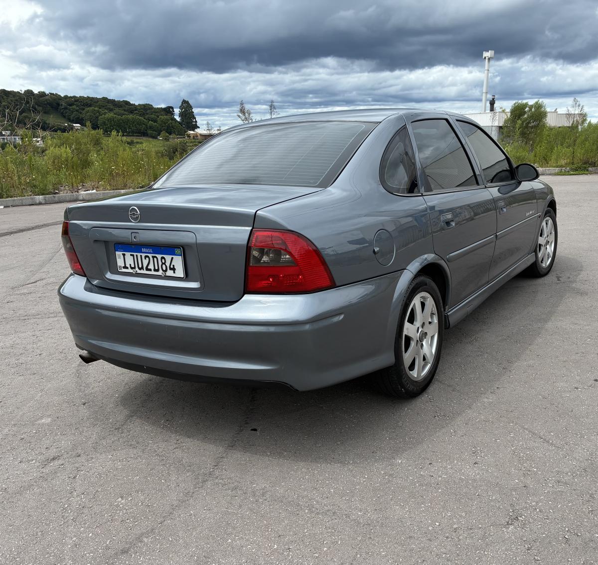 Vectra - Foto #24 do anúncio à venda de Carro clássico