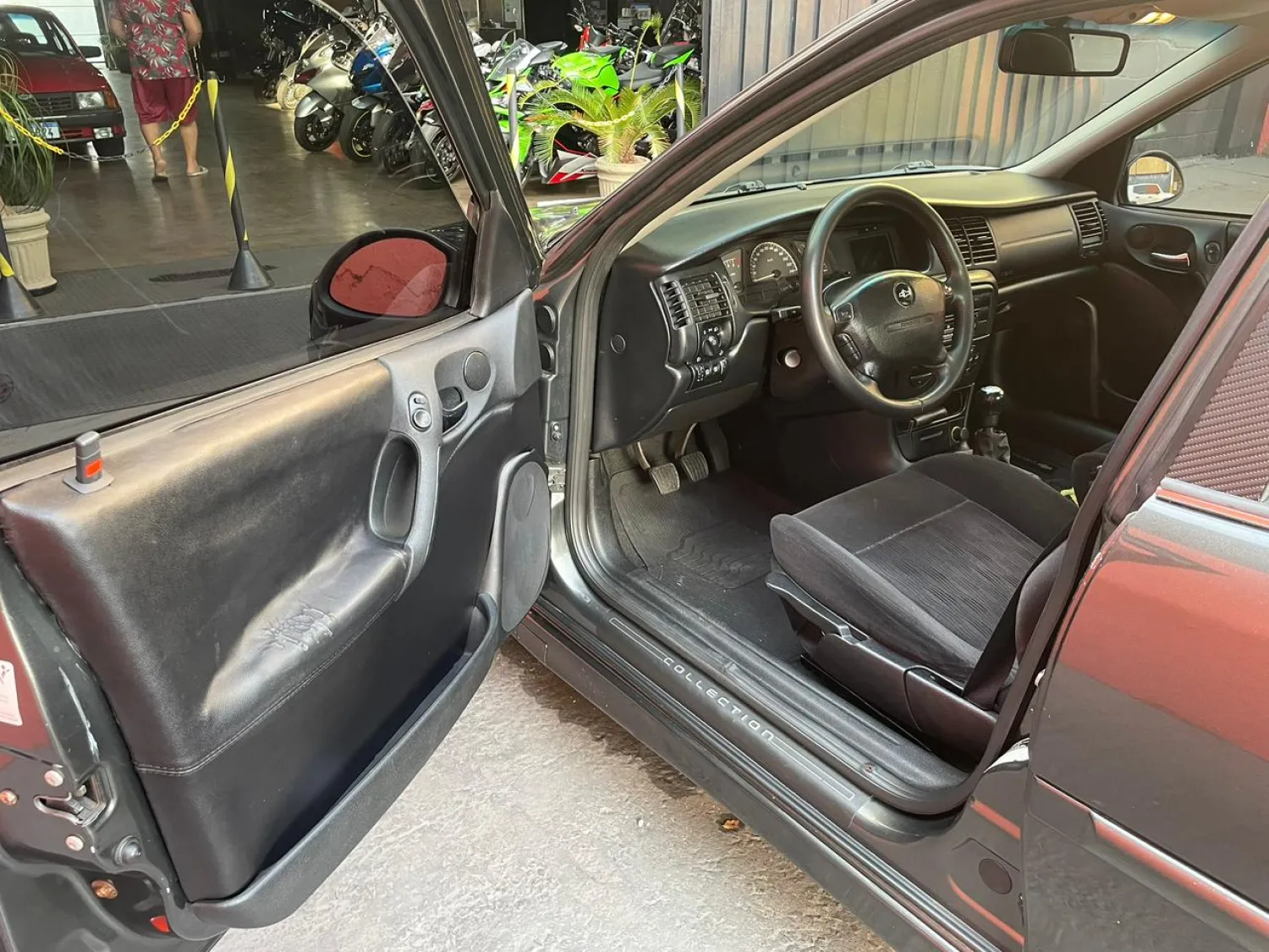 Vectra - Foto #2 do anúncio à venda de Carro clássico