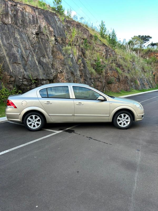 Vectra - Foto #21 do anúncio à venda de Carro clássico