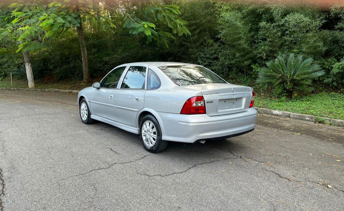 Vectra - Foto #2 do anúncio à venda de Carro clássico