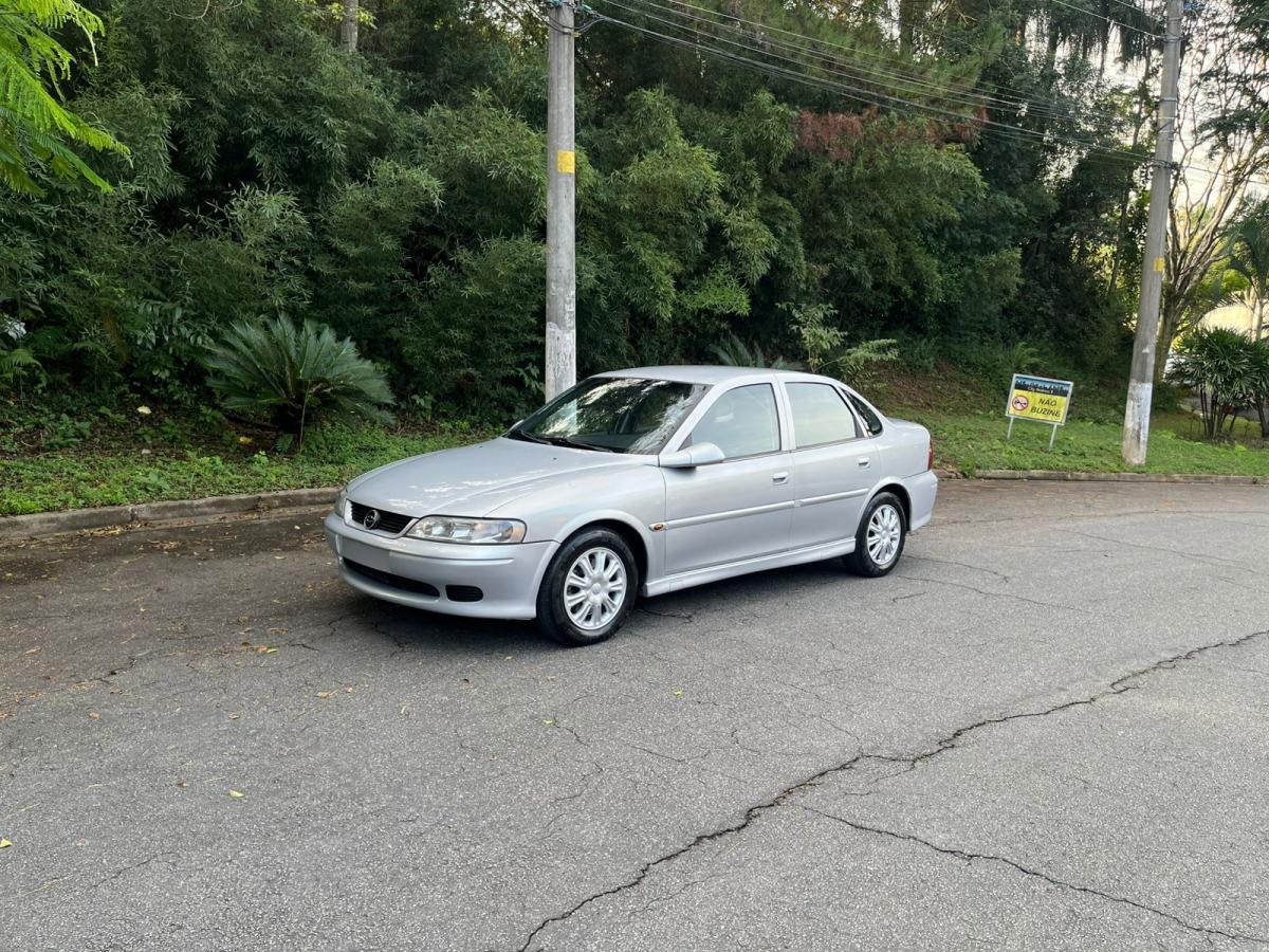 Vectra - Foto #19 do anúncio à venda de Carro clássico