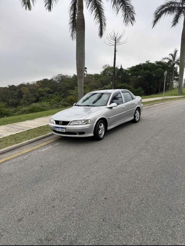 Vectra - Foto #2 do anúncio à venda de Carro clássico