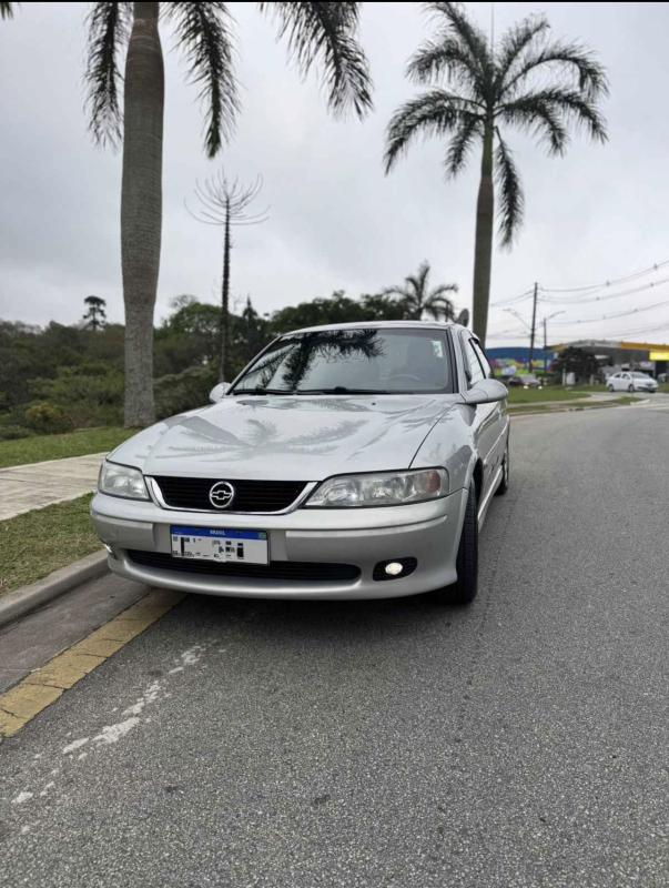 Vectra - Foto #4 do anúncio à venda de Carro clássico