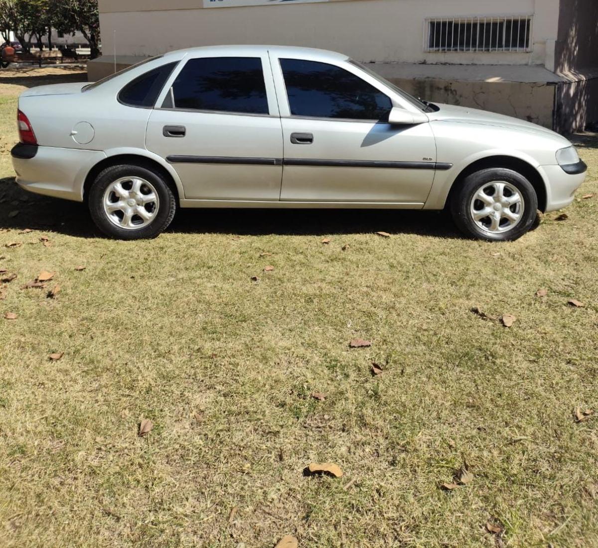 Vectra - Foto #7 do anúncio à venda de Carro clássico