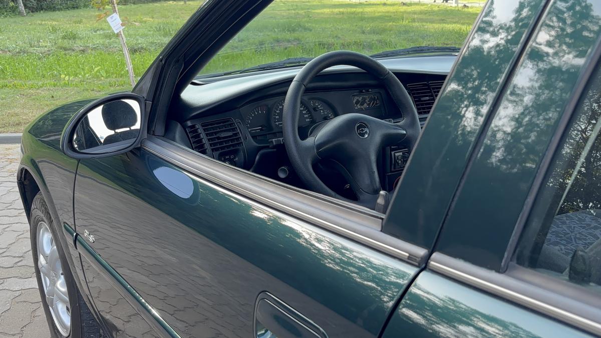 Vectra - Foto #9 do anúncio à venda de Carro clássico