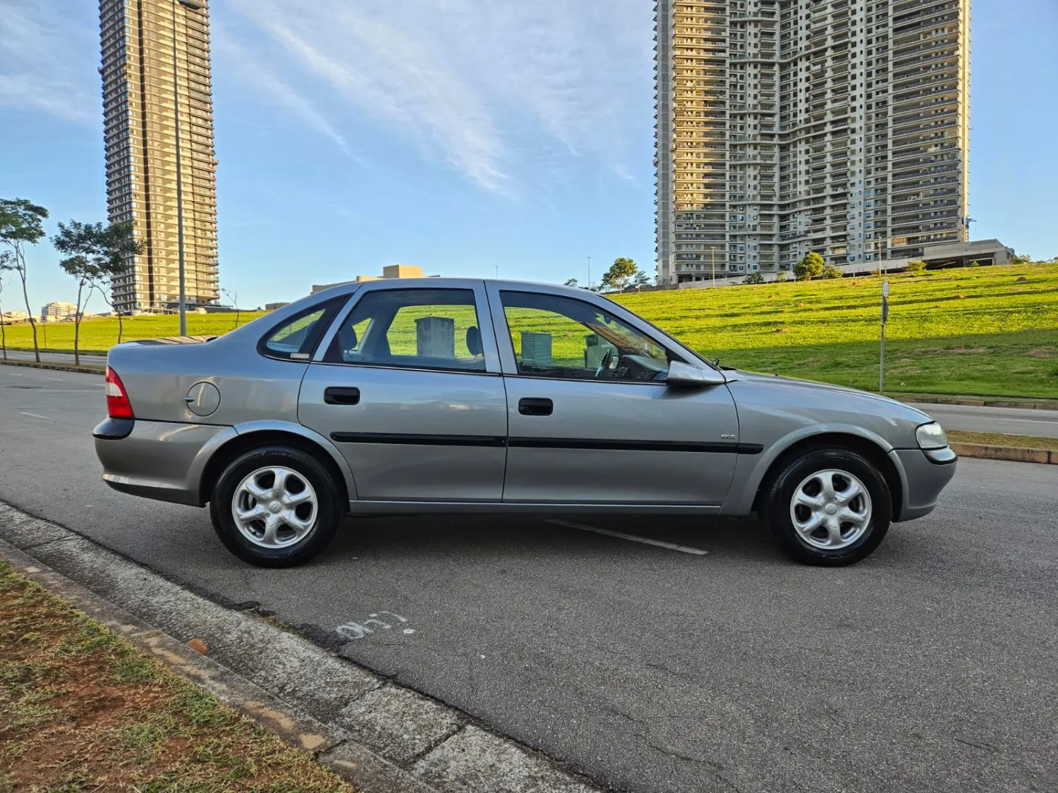 Vectra - Foto #11 do anúncio à venda de Carro clássico