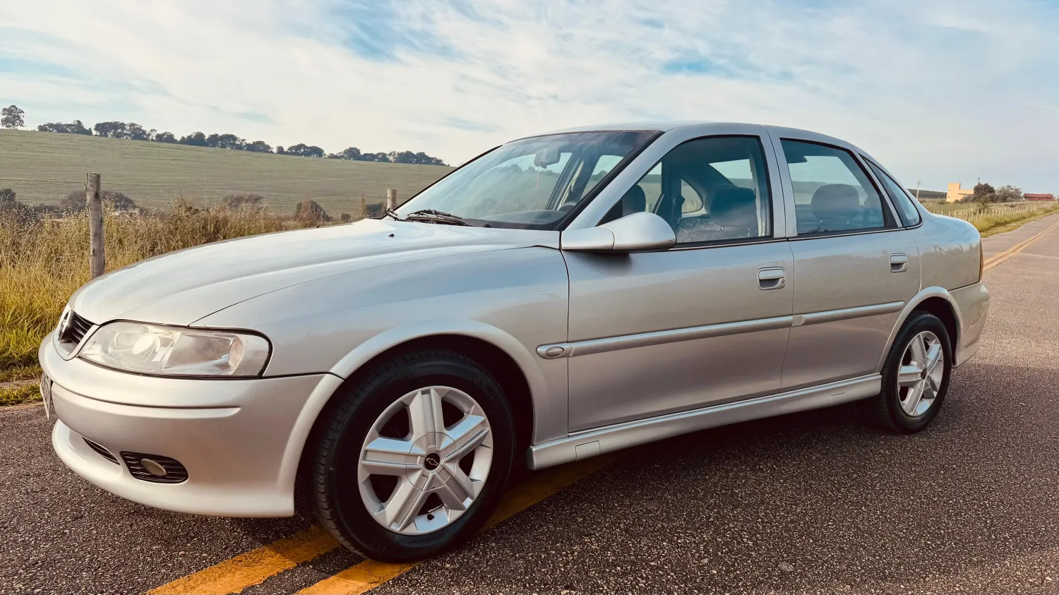 Vectra - Foto #21 do anúncio à venda de Carro clássico