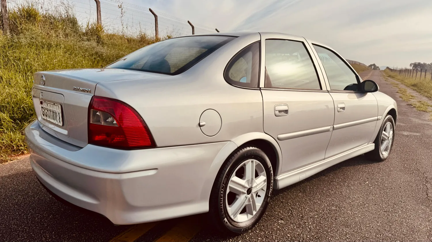 Vectra - Foto #27 do anúncio à venda de Carro clássico