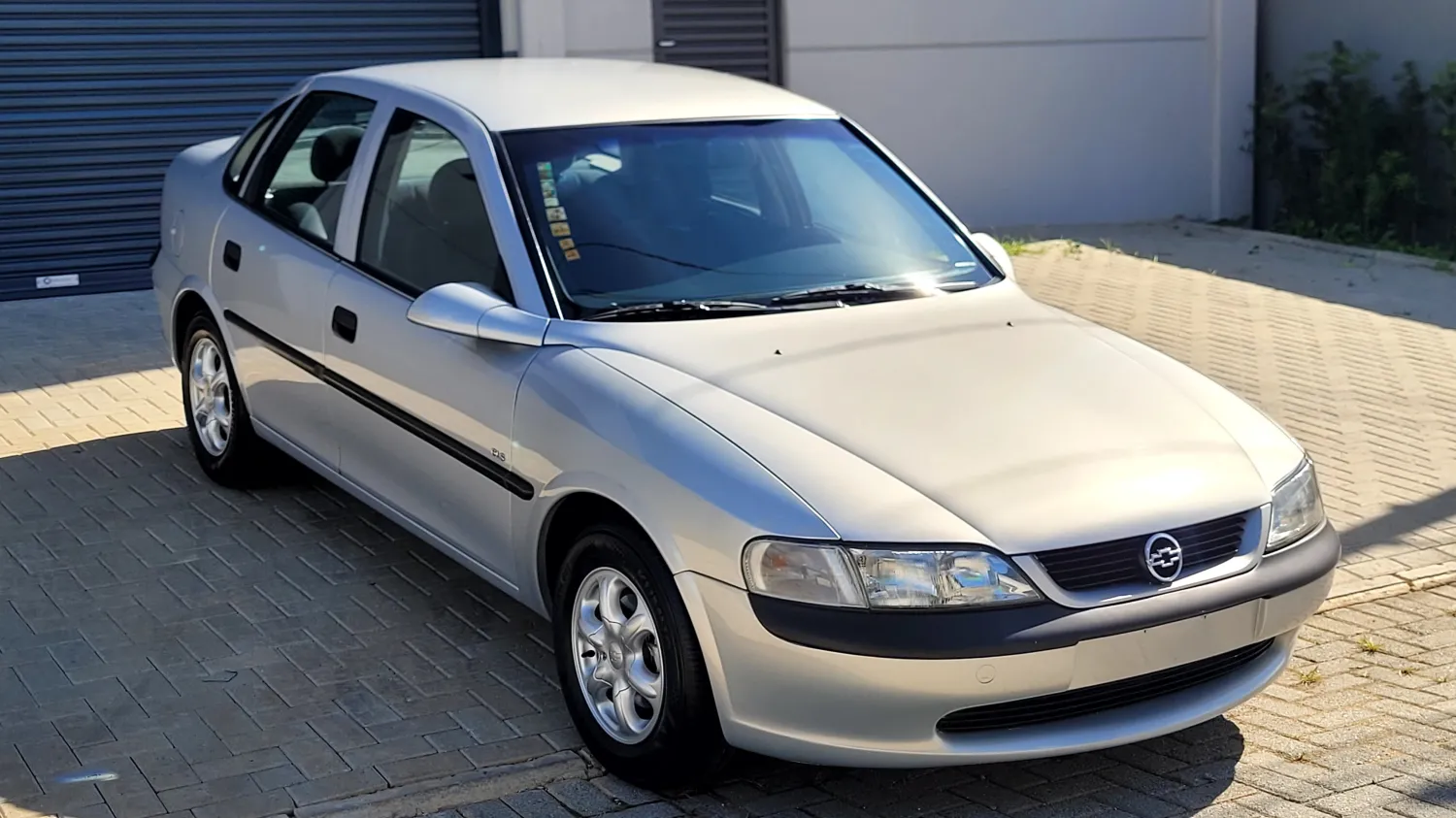 Vectra - Foto #24 do anúncio à venda de Carro clássico