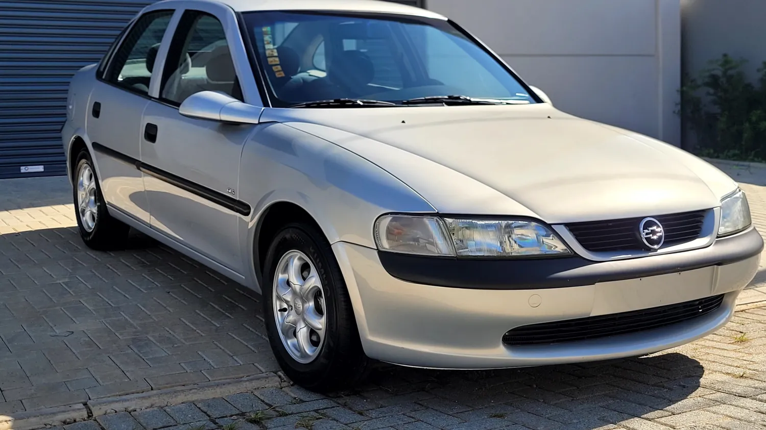 Vectra - Foto #26 do anúncio à venda de Carro clássico