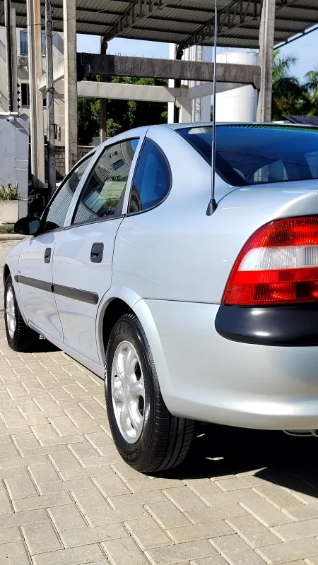 Vectra - Foto #30 do anúncio à venda de Carro clássico