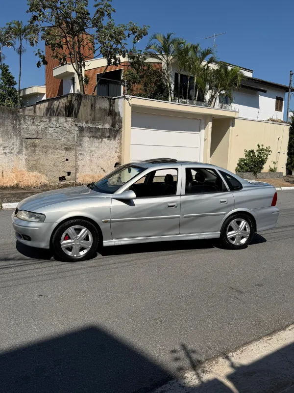 Vectra - Foto #17 do anúncio à venda de Carro clássico