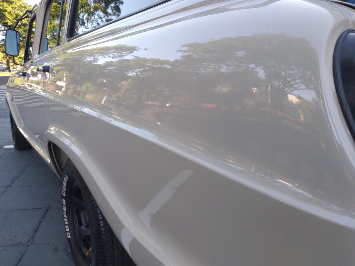 Veraneio - Foto #2 do anúncio à venda de Carro clássico