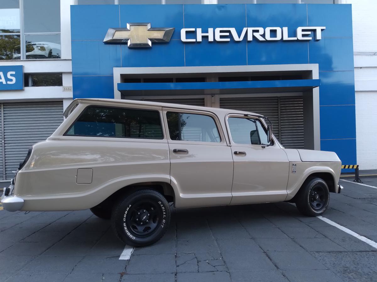 Veraneio - Foto #4 do anúncio à venda de Carro clássico