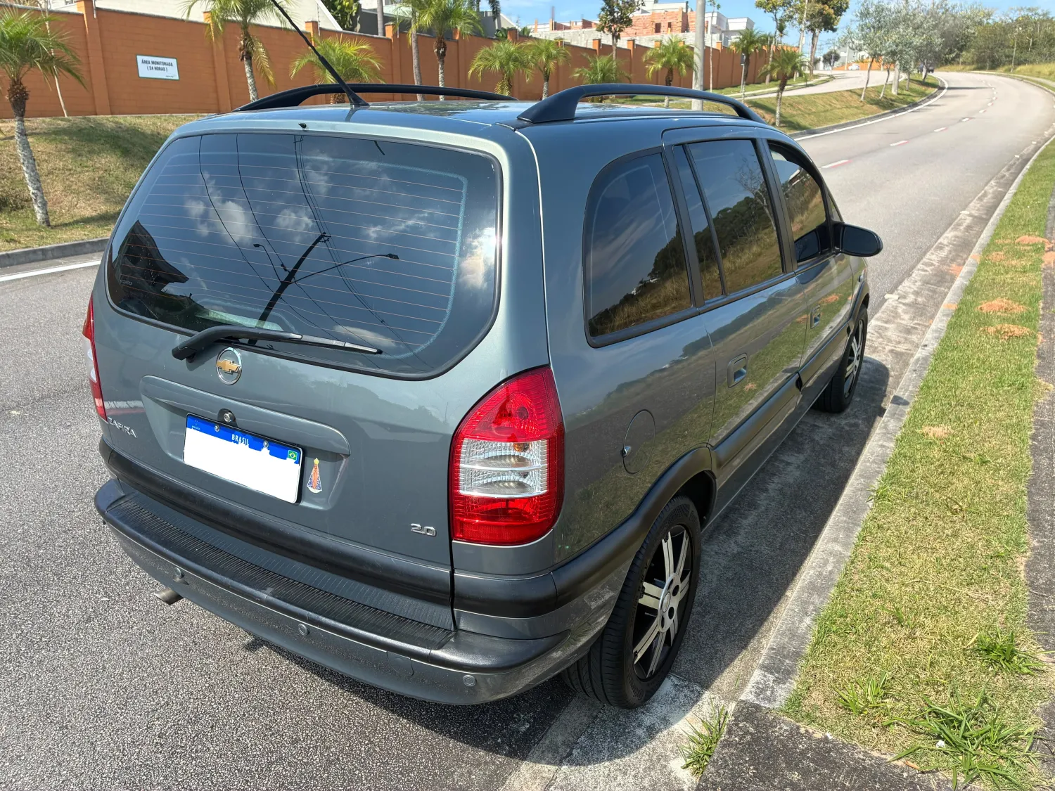 avv-chevrolet-zafira-venda-74f4648-imagem-011