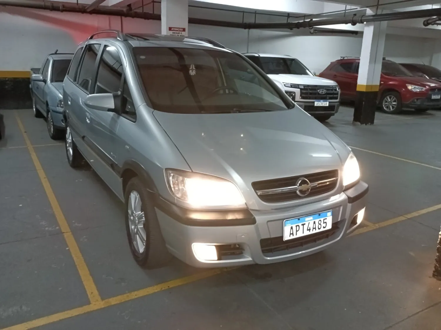 Zafira - Foto #8 do anúncio à venda de Carro clássico