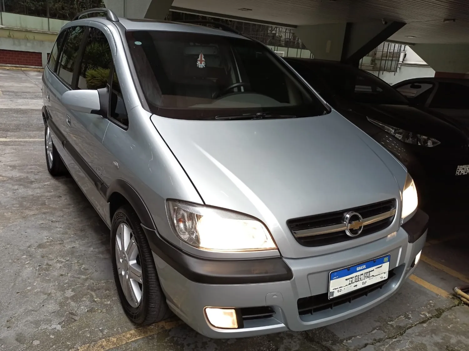 Zafira - Foto #29 do anúncio à venda de Carro clássico