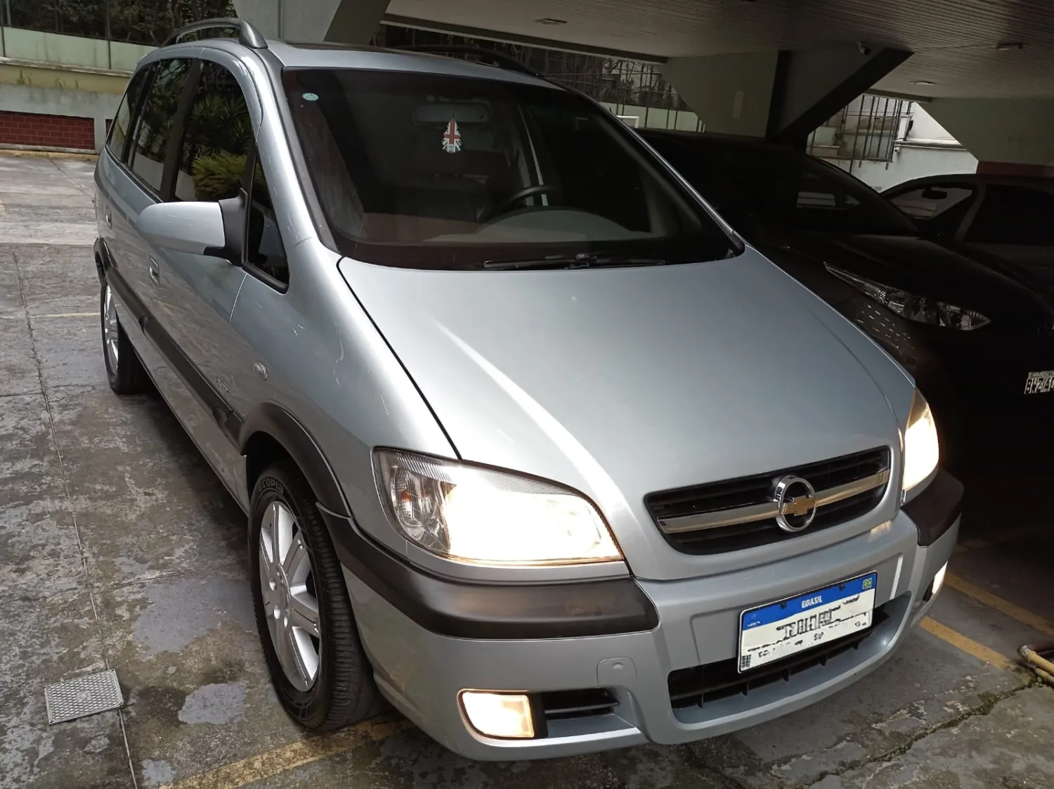 Zafira - Foto #30 do anúncio à venda de Carro clássico