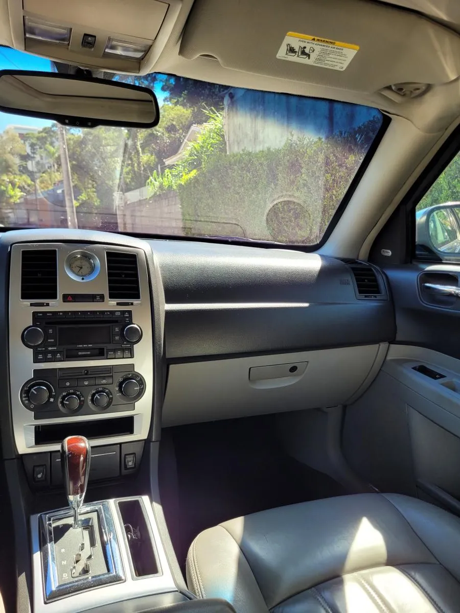 300C - Foto #3 do anúncio à venda de Carro clássico