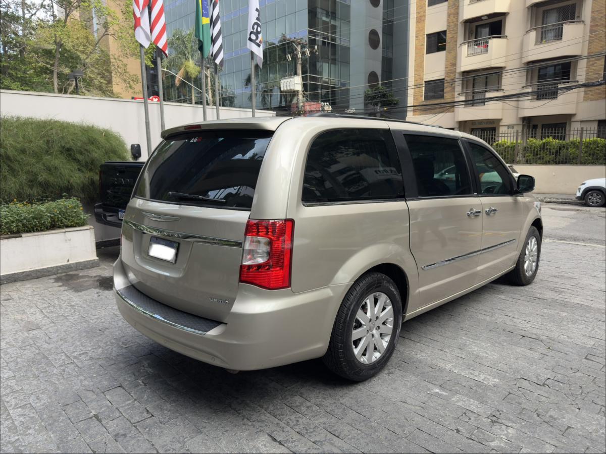 Town & Country - Foto #6 do anúncio à venda de Carro clássico