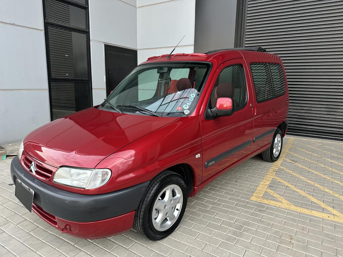 Berlingo - Foto #5 do anúncio à venda de Carro clássico