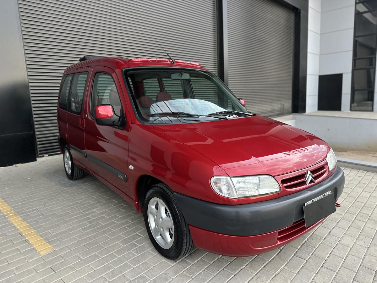 Berlingo - Foto #11 do anúncio à venda de Carro clássico