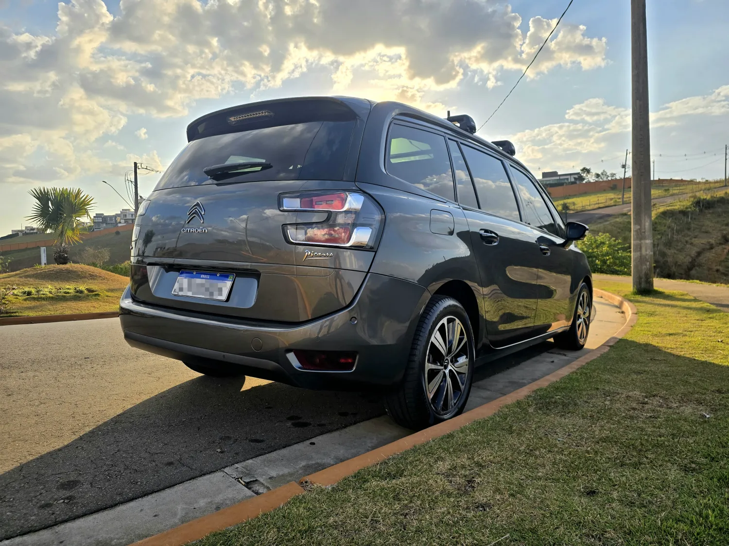 avv-citroen-picasso-venda-65f4bc9-imagem-002