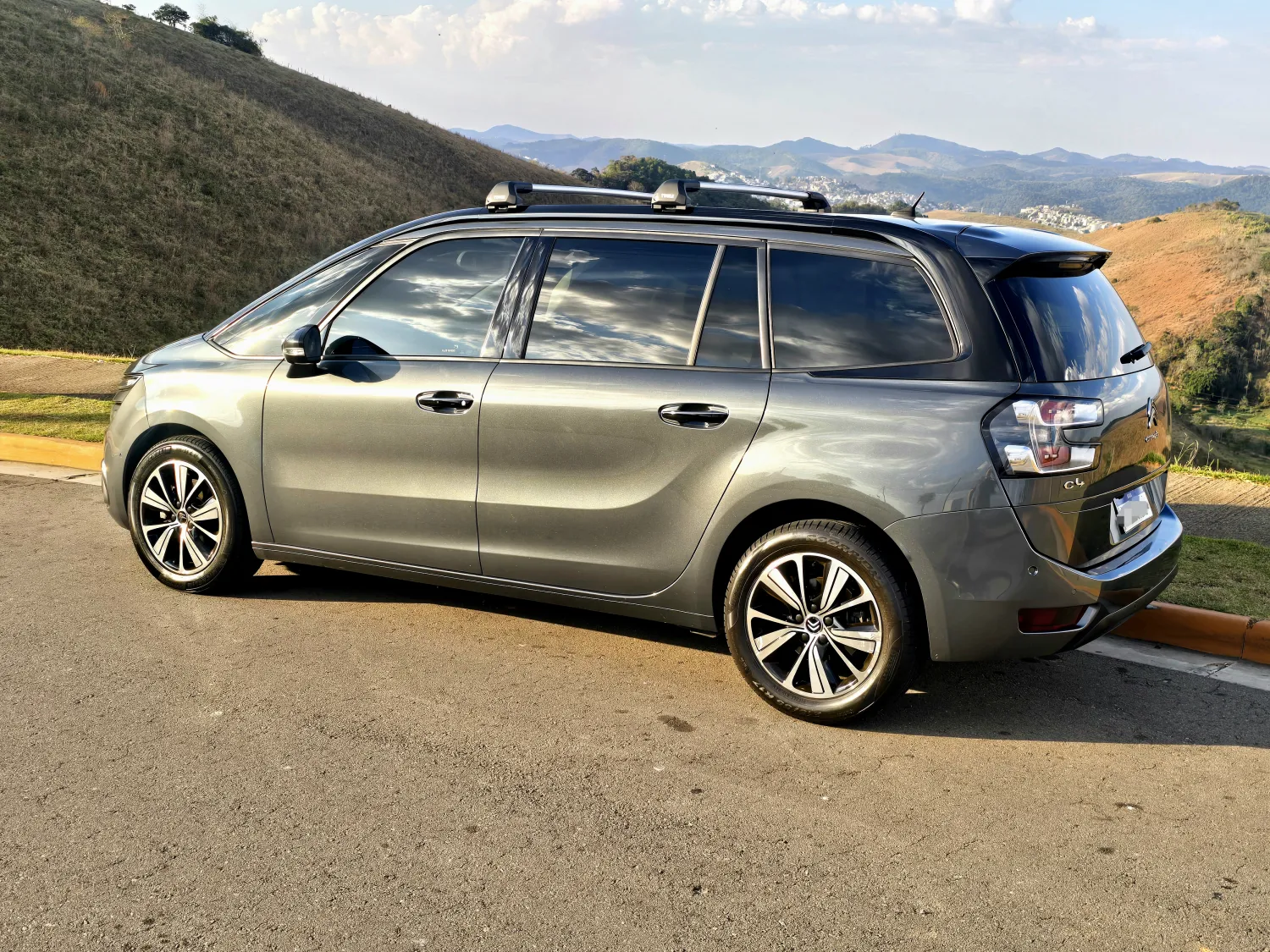 avv-citroen-picasso-venda-65f4bc9-imagem-004