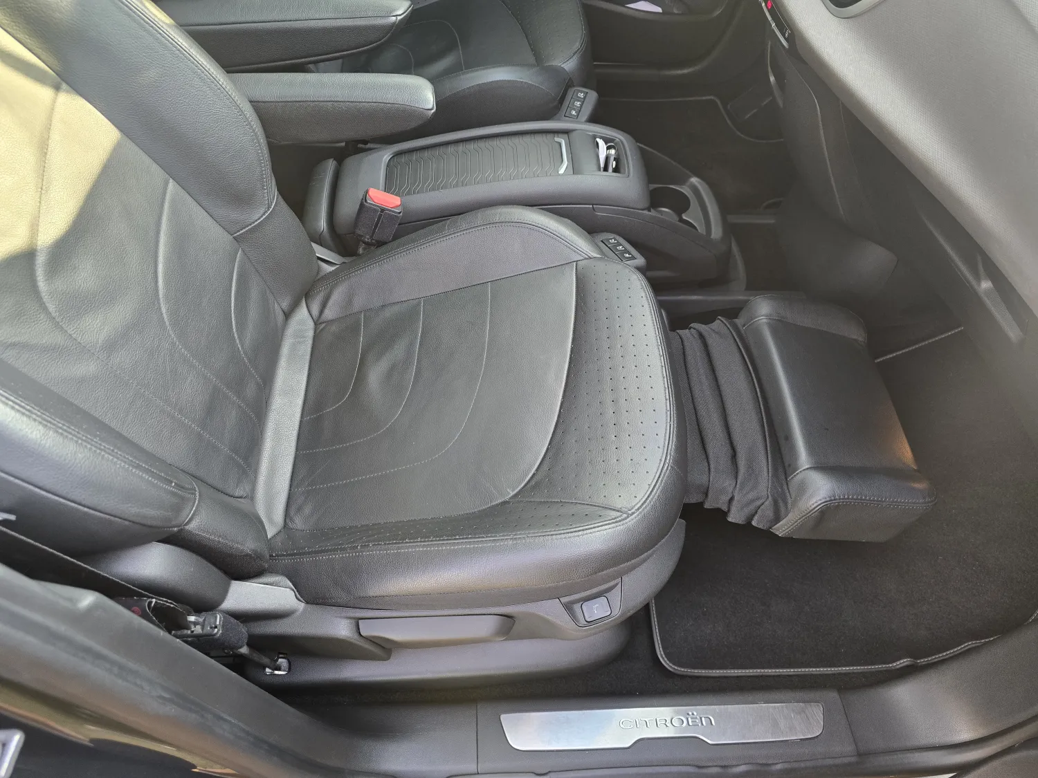 avv-citroen-picasso-venda-65f4bc9-imagem-010