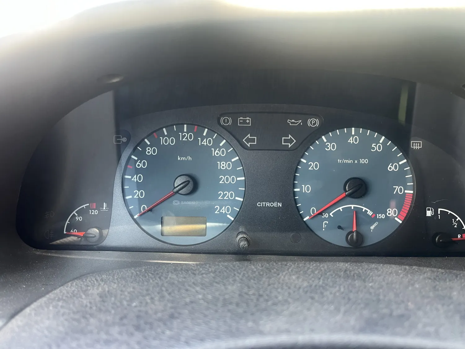 Xsara - Foto #13 do anúncio à venda de Carro clássico