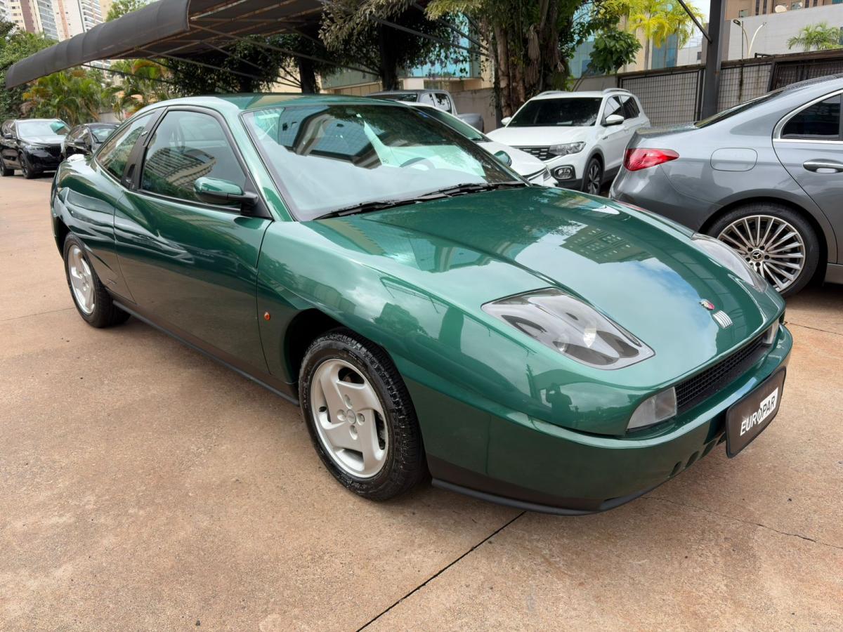 Coupé - Foto #3 do anúncio à venda de Carro clássico