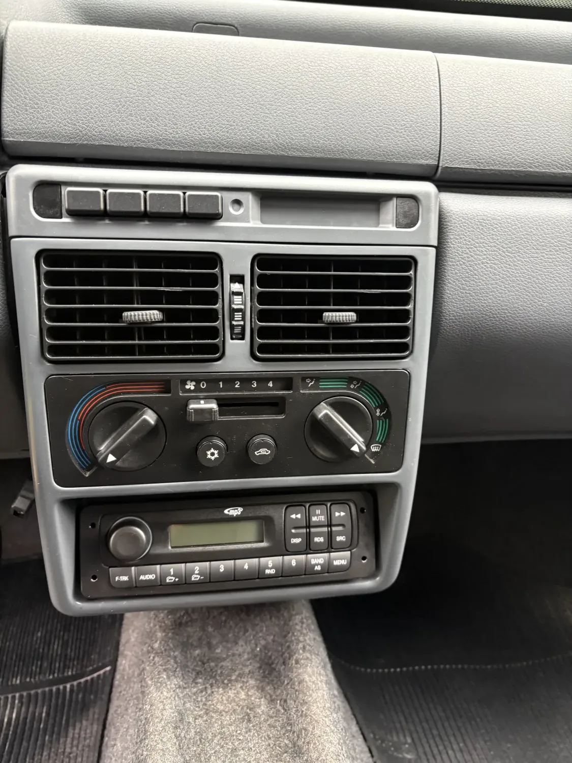 avv-fiat-fiorino-venda-1846b77-imagem-006