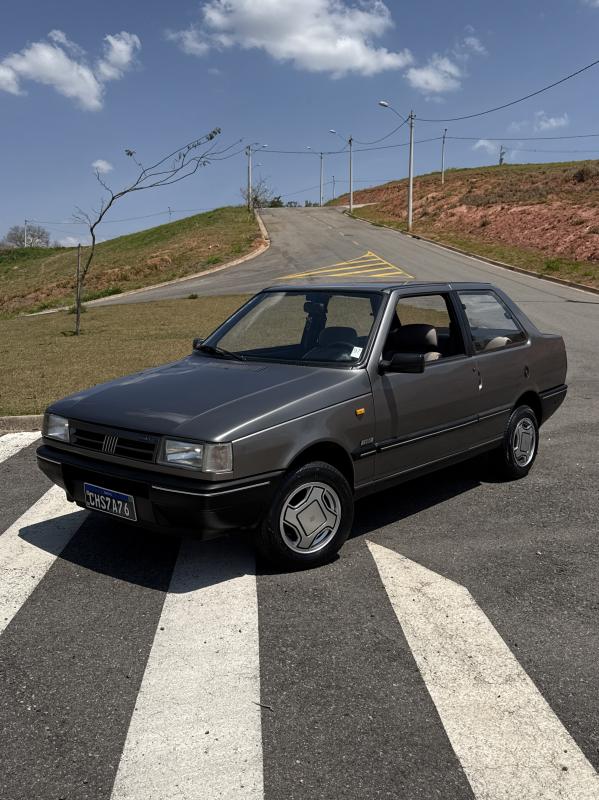 Prêmio - Foto #4 do anúncio à venda de Carro clássico