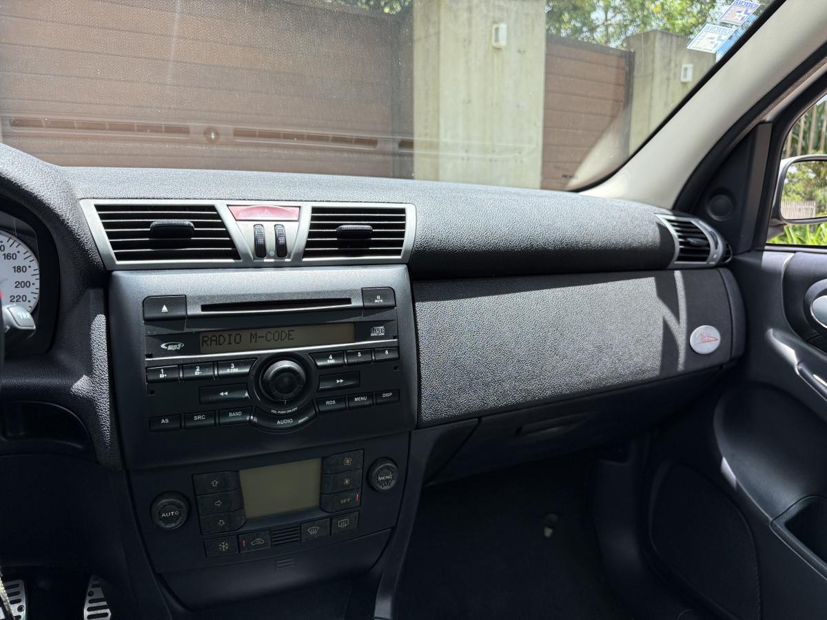 Stilo - Foto #14 do anúncio à venda de Carro clássico